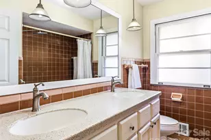 8 N Oak Forest Dr, Asheville, NC 28803 - Photo 23