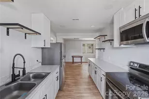 3027 Remington St, Charlotte, NC 28216 - Photo 3