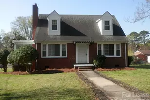 1701 Washington Ave, Charlotte, NC 28216 - Photo 1
