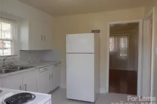 1701 Washington Ave, Charlotte, NC 28216 - Photo 11