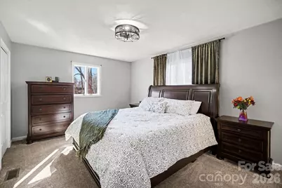 1140 Knollwood Drive, Claremont, NC 28610 - Photo 23