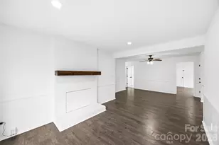 6924 Woodfield Dr, Charlotte, NC 28215 - Photo 11