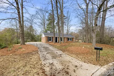 6924 Woodfield Drive, Charlotte, NC 28215 - Photo 3