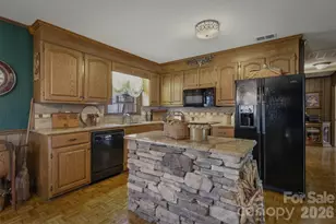 2480 Sweetbriar Cir, Lenoir, NC 28645 - Photo 19