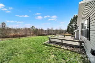 112 N Woodcliff Ln, Mount Holly, NC 28120 - Photo 17