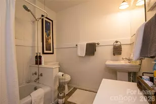 109 Pearson Dr, Asheville, NC 28801 - Photo 9