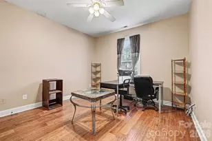 11115 Caroline Whitney Cir, Charlotte, NC 28212 - Photo 9