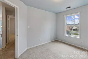 11424 Glenstone Ct, Charlotte, NC 28269 - Photo 19