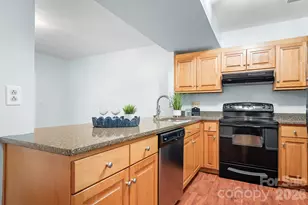 3706 Selwyn Farms Ln, Charlotte, NC 28209 - Photo 19