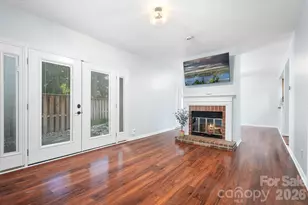 3706 Selwyn Farms Ln, Charlotte, NC 28209 - Photo 9