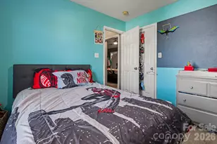 1409 Majestic Meadow Dr, Charlotte, NC 28216 - Photo 11