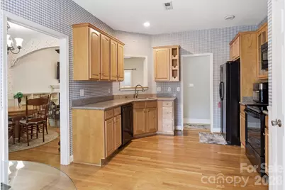 5227 Foley Drive, Hickory, NC 28602 - Photo 9