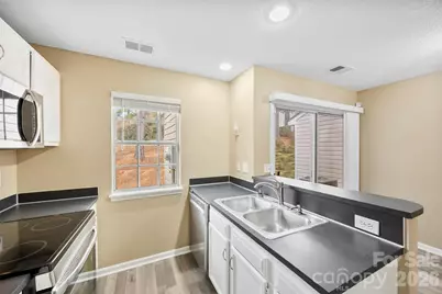 3105 Summercroft Lane, Charlotte, NC 28269 - Photo 11