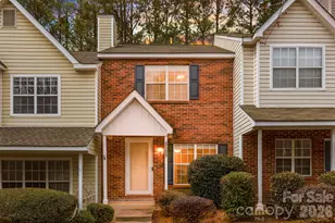 3105 Summercroft Ln, Charlotte, NC 28269 - Photo 3