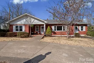 204 Fernwood Dr, Rutherfordton, NC 28139 - Photo 3