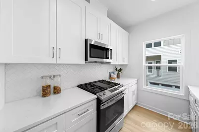 3920 Hager Drive, Charlotte, NC 28208 - Photo 17