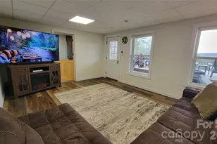 1594 High Vly Wy, Lenoir, NC 28645 - Photo 9