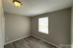 513 Rhodes Ave, Kings Mountain, NC 28086 - Photo 9