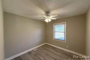 513 Rhodes Ave, Kings Mountain, NC 28086 - Photo 15