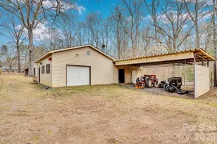 6125 Holland Dr, Clover, SC 29710 - Photo 17