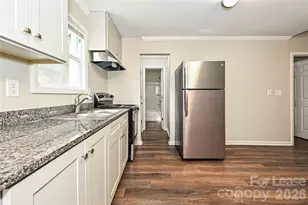 302 E Hudson St, Monroe, NC 28112 - Photo 7