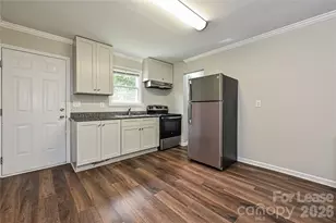 302 E Hudson St, Monroe, NC 28112 - Photo 5