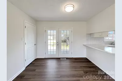 138 Victoria Drive, Statesville, NC 28625 - Photo 9