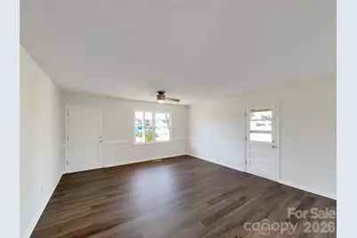 138 Victoria Drive, Statesville, NC 28625 - Photo 3