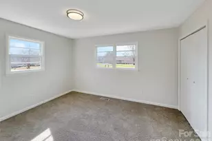 138 Victoria Dr, Statesville, NC 28625 - Photo 13