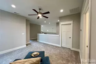 105 Chimney Chase Trl, Hendersonville, NC 28739 - Photo 15