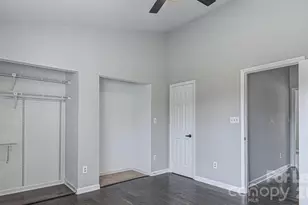 8215 Circle Tree Ln, Charlotte, NC 28277 - Photo 15