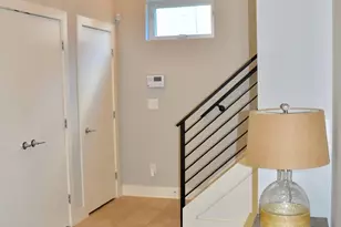 916 Westbrook Dr, Charlotte, NC 28202 - Photo 33