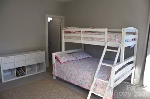 916 Westbrook Dr, Charlotte, NC 28202 - Photo 27