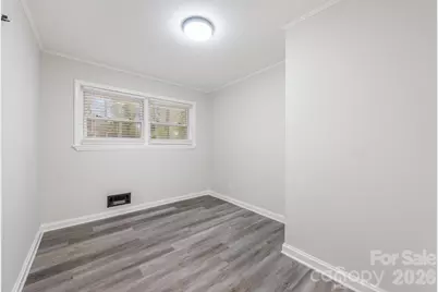 915 Crestmere Street, Charlotte, NC 28208 - Photo 19