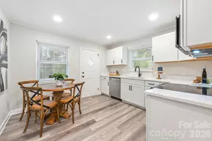 915 Crestmere St, Charlotte, NC 28208 - Photo 7