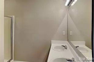 12927 Deaton Hill Dr, Charlotte, NC 28269 - Photo 11