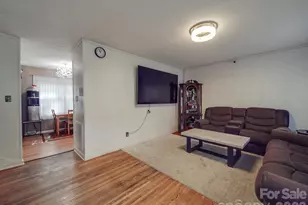 6820 Elm Forest Dr, Charlotte, NC 28212 - Photo 7