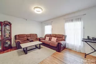 6820 Elm Forest Dr, Charlotte, NC 28212 - Photo 5