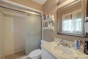 6820 Elm Forest Dr, Charlotte, NC 28212 - Photo 31