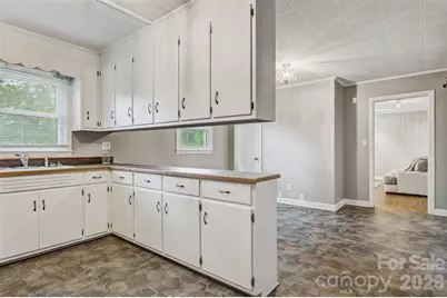 1019 Pennton Avenue SW, Lenoir, NC 28645 - Photo 29