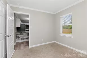 112 Oregon St, Charlotte, NC 28208 - Photo 29