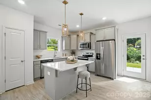 1103 Overland Dr, Dallas, NC 28034 - Photo 7