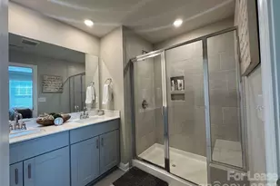 3738 Memorial Pkwy, Charlotte, NC 28217 - Photo 15