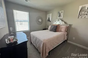 3738 Memorial Pkwy, Charlotte, NC 28217 - Photo 17