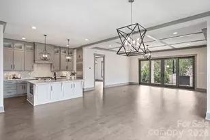 8159 Fairview Rd, Charlotte, NC 28226 - Photo 13