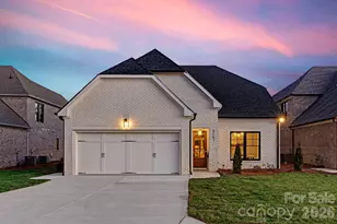 8163 Fairview Rd, Charlotte, NC 28226 - Photo 1