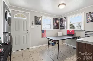 736 E 11th St, Newton, NC 28658 - Photo 5