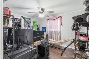 736 E 11th St, Newton, NC 28658 - Photo 13