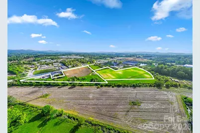 000 Upward Road E, Flat Rock, NC 28731 - Photo 3