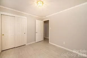 1063 4th Ave Dr NW, Hickory, NC 28601 - Photo 33